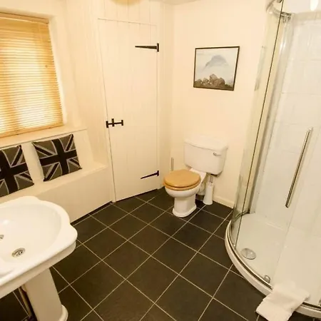 Juniper - Juniper Cottage, Semesterbostad *