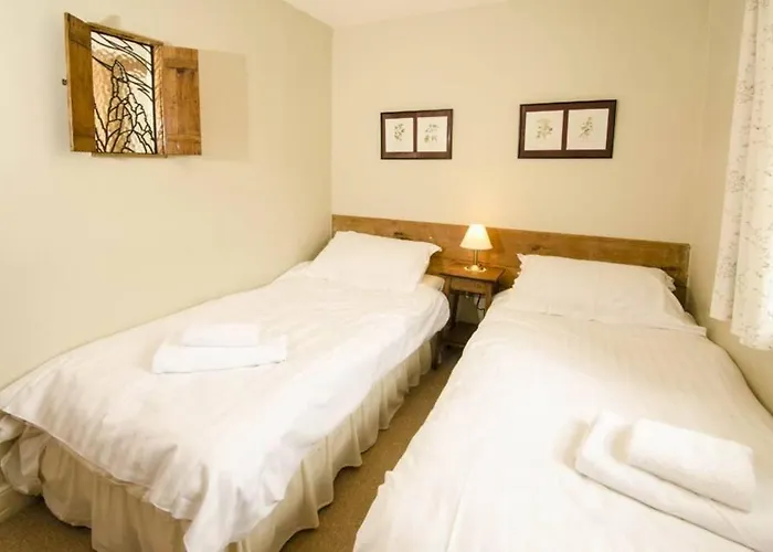 בית נופש Juniper - Juniper Cottage, גראסמיר